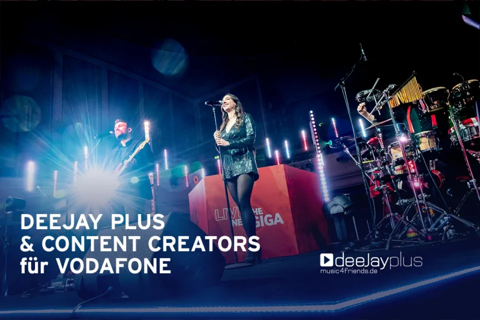 Deejay Plus Kick-Off Veranstaltung mit Musik und Networking in Deutschland.